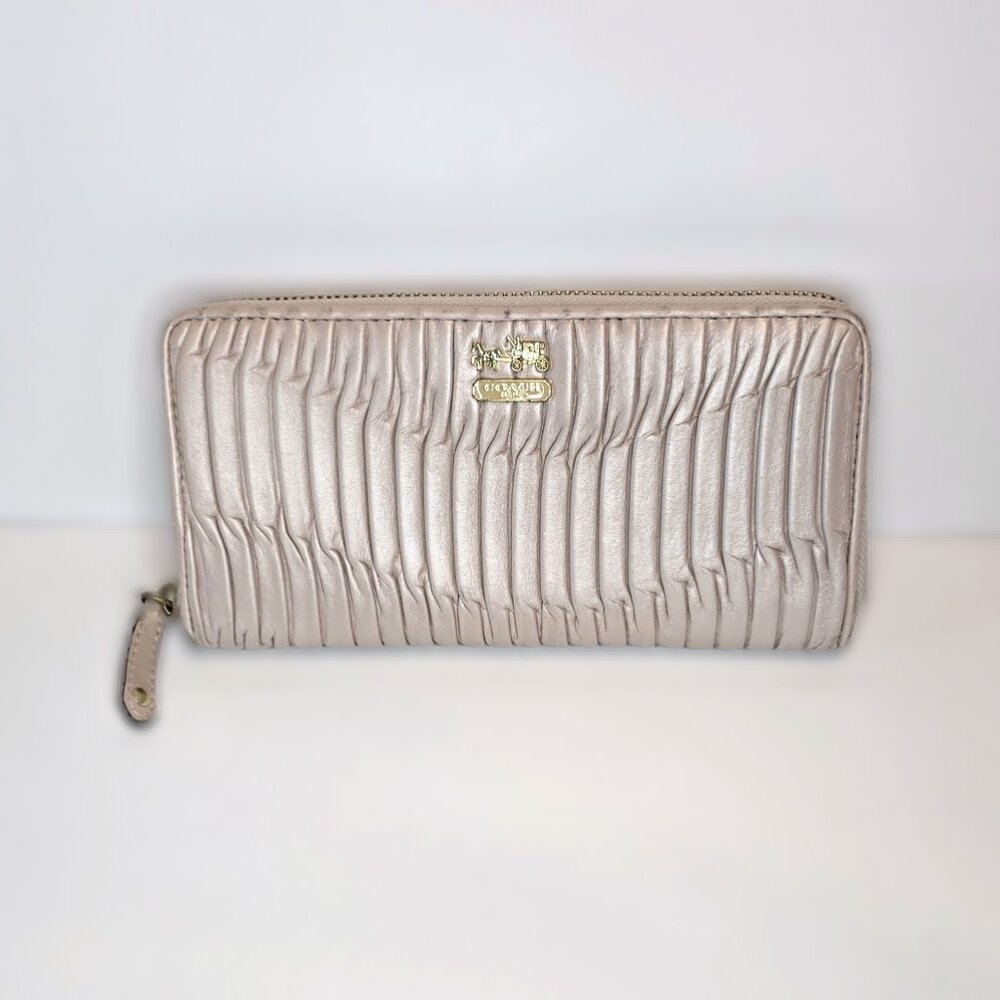 COACH Gathered Leather Madison Wallet - Pearl